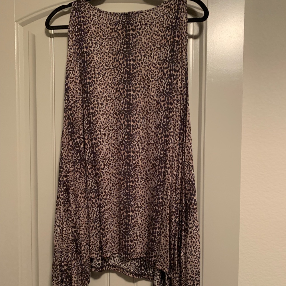 Wide flowing tank